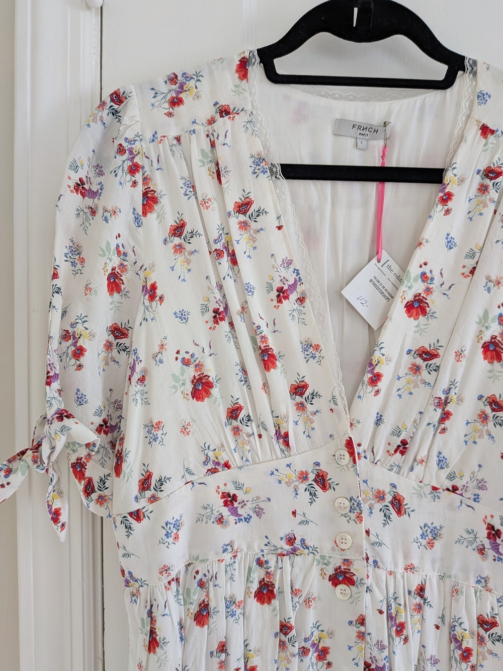 Boutique Floral V-Neck Button Front Midi Dress Size Large NWT